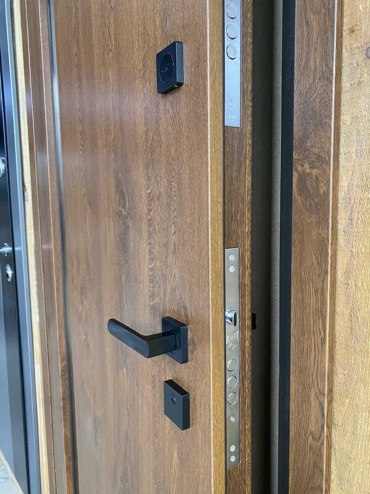 Вхідні двері REDFORT Еталон 1200 Крона зі склопакетом фото 3 | Соло Двері