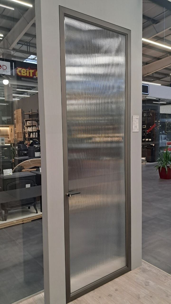 Двері міжкімнатні скляні  прихованого монтажуТМ DOORIS  модель "DG 01" фото 4 | Соло Двері